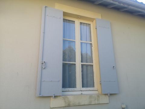 BORDEAUX VOLETS COMPOSITE KAOVIA
